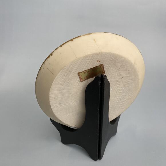 Hand painted 3D floral design decorative plate 6 Inch - Picture 4 of 6